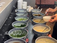 -牛满溢·自助潮汕鲜牛肉火锅(龙汇路店)