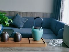 -榆林榆阳西路火车站亚朵酒店