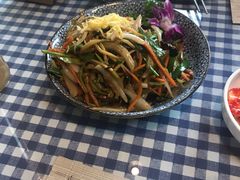 -益百岁牛尾汤(香山路店)