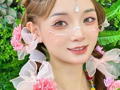 -贺加贝化妆美甲培训学校
