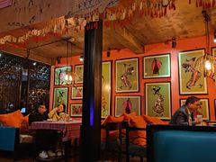 -香巴拉云南餐厅(华莱坞店)