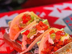 -Famous肥猫墨西哥音乐餐吧(五棵松华熙LIVE店)