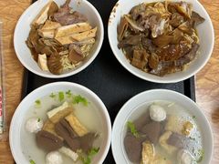 -松树干拌面店
