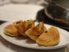 脆皮大虾仁韭菜盒-海味当家·蒸锅海鲜(中山广场创始店)