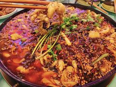 -鸿顺老铁锅美蛙鱼府(解放碑店)