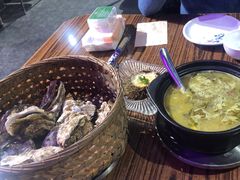 -蚝堡海鲜·威海菜·海肠捞饭·烧烤·亚洲吃蚝公司(幸福门店)