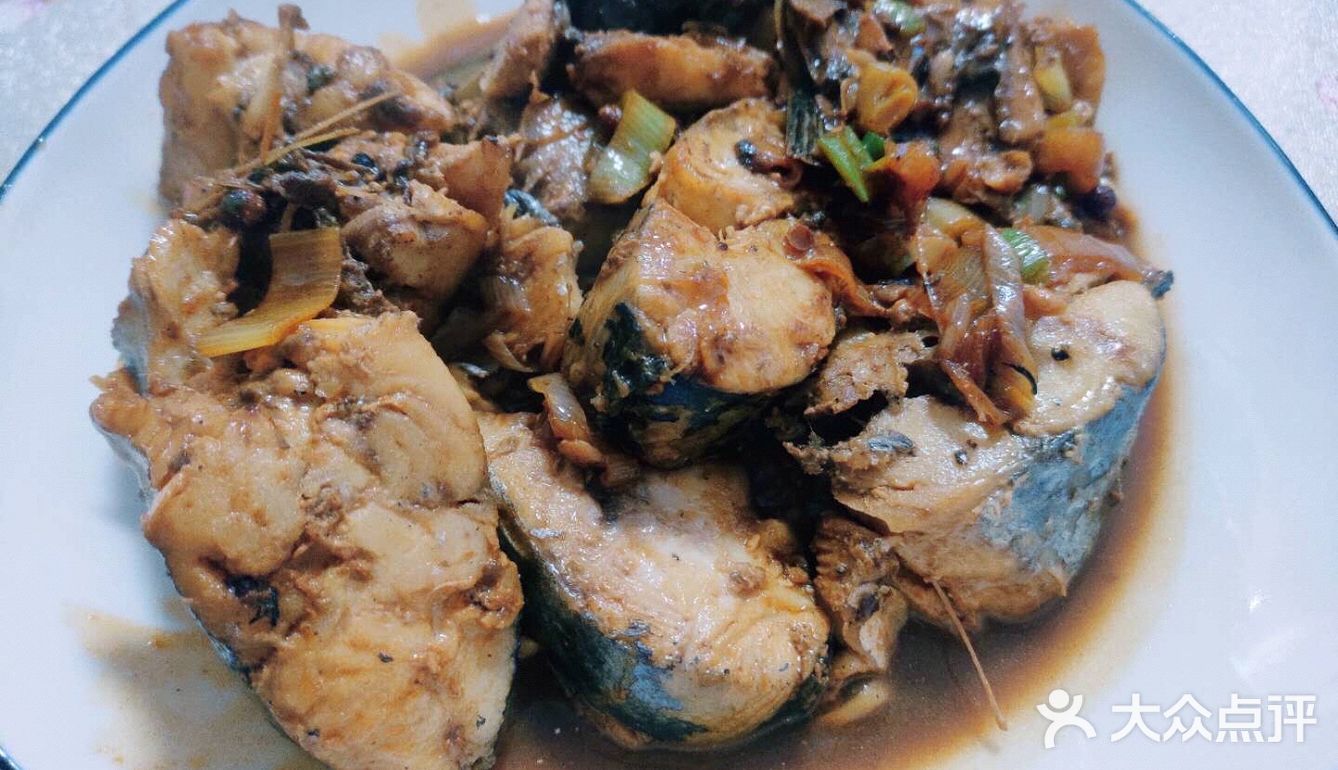 简单易做,味道咸淡可口的红烧鲅鱼块