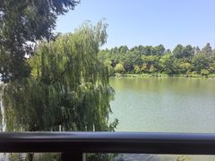 -上海怡沁园度假酒店