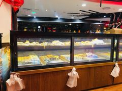 面包甜点陈列柜-百饼园(元洪城店)
