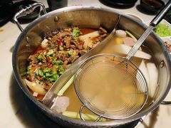 -左庭右院鲜牛肉火锅黑金店(陆家嘴中心店)