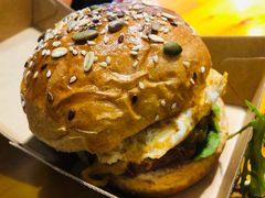 -HIGH FIVE哈福手工汉堡(桂林路店)