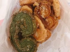 纯奶小蝴蝶酥-上海哈尔滨食品厂(长宁龙之梦购物公园店)