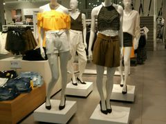 -H&M(鹏欣水游城店)