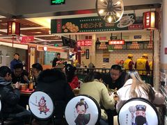 大堂-汇吃汇喝美食街(上海建发浦悦荟广场店)