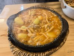 -丽丽三鲜螺蛳粉(田林路店)