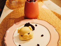 白色小猪-御品轩(汉神购物广场店)