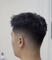 -PE SALON