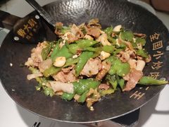 -费大厨辣椒炒肉(高铁吾悦广场店)