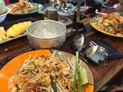 -Pad Thai Kratong Thong by ama