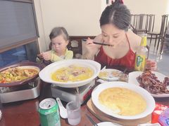 -阿峰饭店·本地土菜馆·农家土鸡煲·一品神仙鸡(报福店)