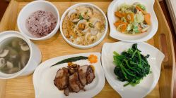 -卓玥国际月子会所(罗山路店)