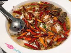 头牌酸菜鲈鱼（中份）-姚姚酸菜鱼·金戈戈香港豉油鸡(喜荟城联名店)