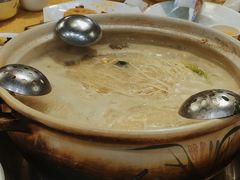 -东巴谷野生菌火锅餐厅