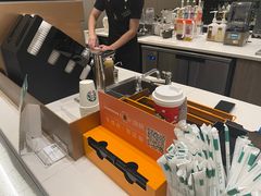 -星巴克臻选(深圳龙华红山天虹店)