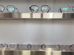 -视野联行眼镜•蔡司•依视路(温江店)