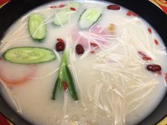 -在蜀里·一米肥牛老火锅(黄埔店)