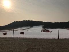 -十三陵雪世界滑雪场