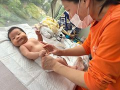 -爱的果实月嫂育婴师(世纪东方店)