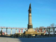 -人民防洪胜利纪念塔