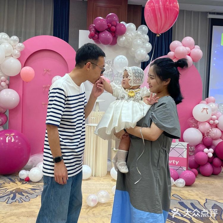 我想把全部的爱都给她 我的小可爱