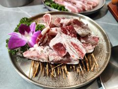 -围炉肉舍•炭烤活鳗•丹东海鲜烤肉(步行街店)