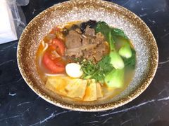 -蒙自源过桥米线(红谷滩万达店)