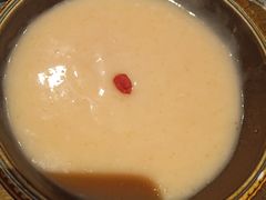 -老牌坊云南鱼豆花火锅(哈西万达店)