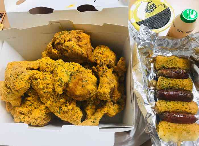 bhc炸鸡(112539)-"接机的大叔是朝鲜族人～ 热情的和我们推荐.