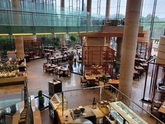 -松山湖凯悦酒店·Café自助餐厅·周末火舞秀表演