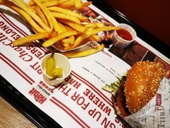 -The Habit Burger Grill 哈比特汉堡(复兴soho店)