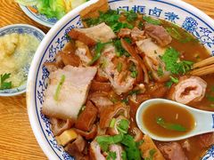 卤煮火烧-门框胡同百年卤煮(新街口店)