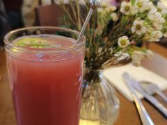 石榴冰茶-Ten Olives甜点