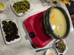 -墨脱石锅椰子鸡•香草鸭•东山羊(大东海店)