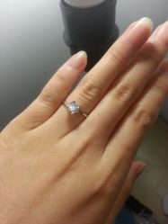 -威德钻石-克拉钻大本营(南京东路店)