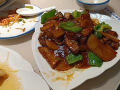 -老码头黑皮肘子锅包肉(赣水路店)
