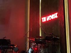 -TZ House音乐现场(来福士中心店)