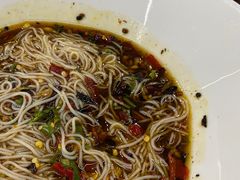 凉拌米线-玛扎烧烤私房菜