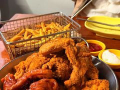 -BHC炸鸡(明洞总店)