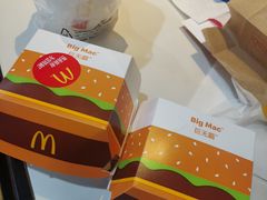 -麦当劳(卫星广场店)
