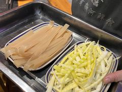 -小饕荟雅安贡椒鱼鲜馆(广福桥店)
